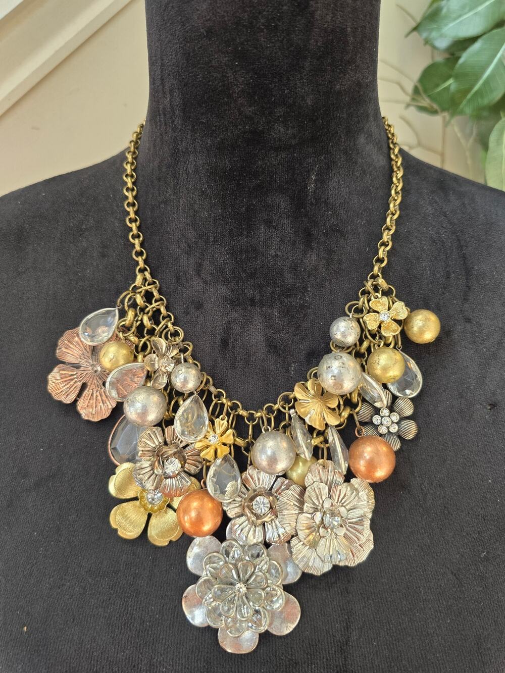 Gold Tone Mixed Shell Disc Charm Statement Necklace Chunky Bib Boho Jewelry
